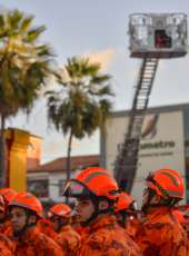 Governador Camilo Santana empossa 218 novos soldados do Corpo de Bombeiros