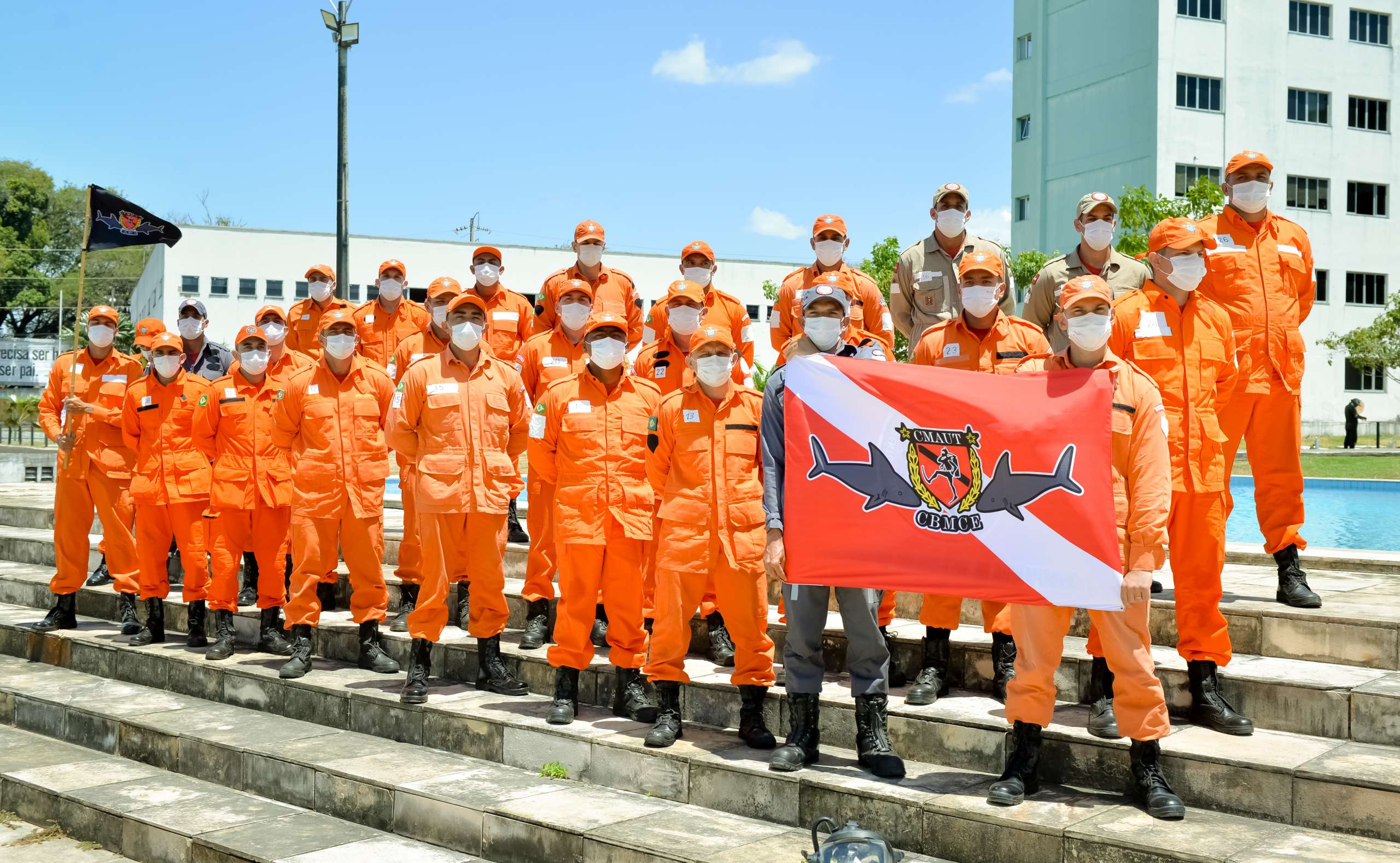 Treinamento simulado: Bombeiros Militares treinam resgate e salvamento em  altura em Tubarão