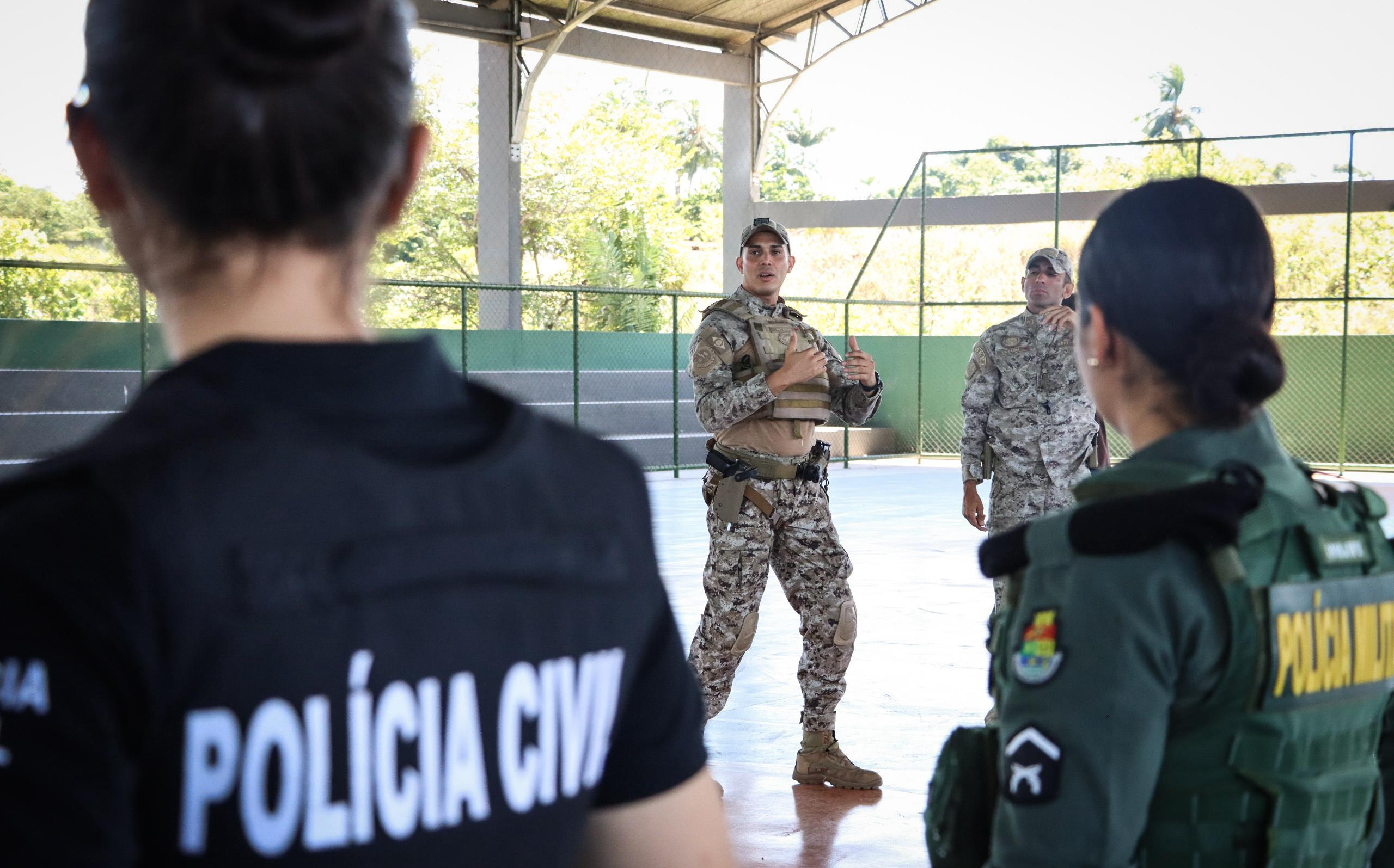 Policiais participam de Instrução Tática Individual do Curso de Sobrevivência Policial da Aesp/CE
