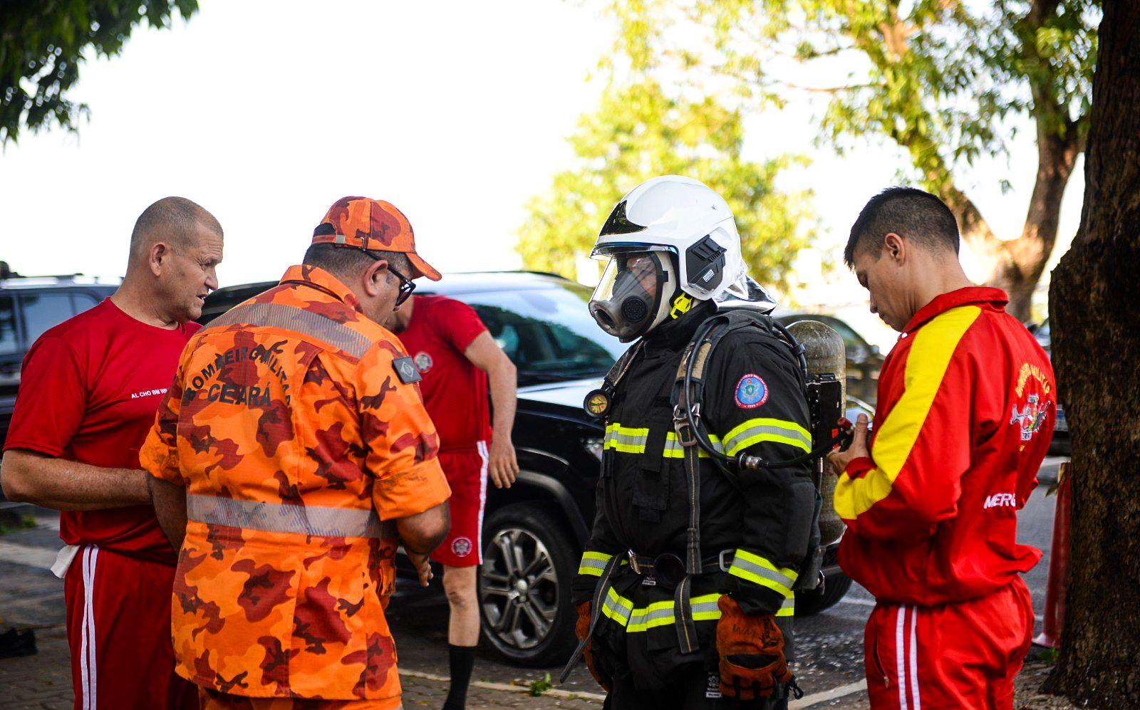 Alunos do CHO/BM participam de instrução de Equipagem de EPI para Combate a Incêndio