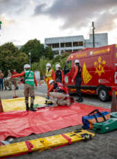 Simulações marcam o encerramento dos cursos do Corpo de Bombeiros Militar do Ceará, na Aesp