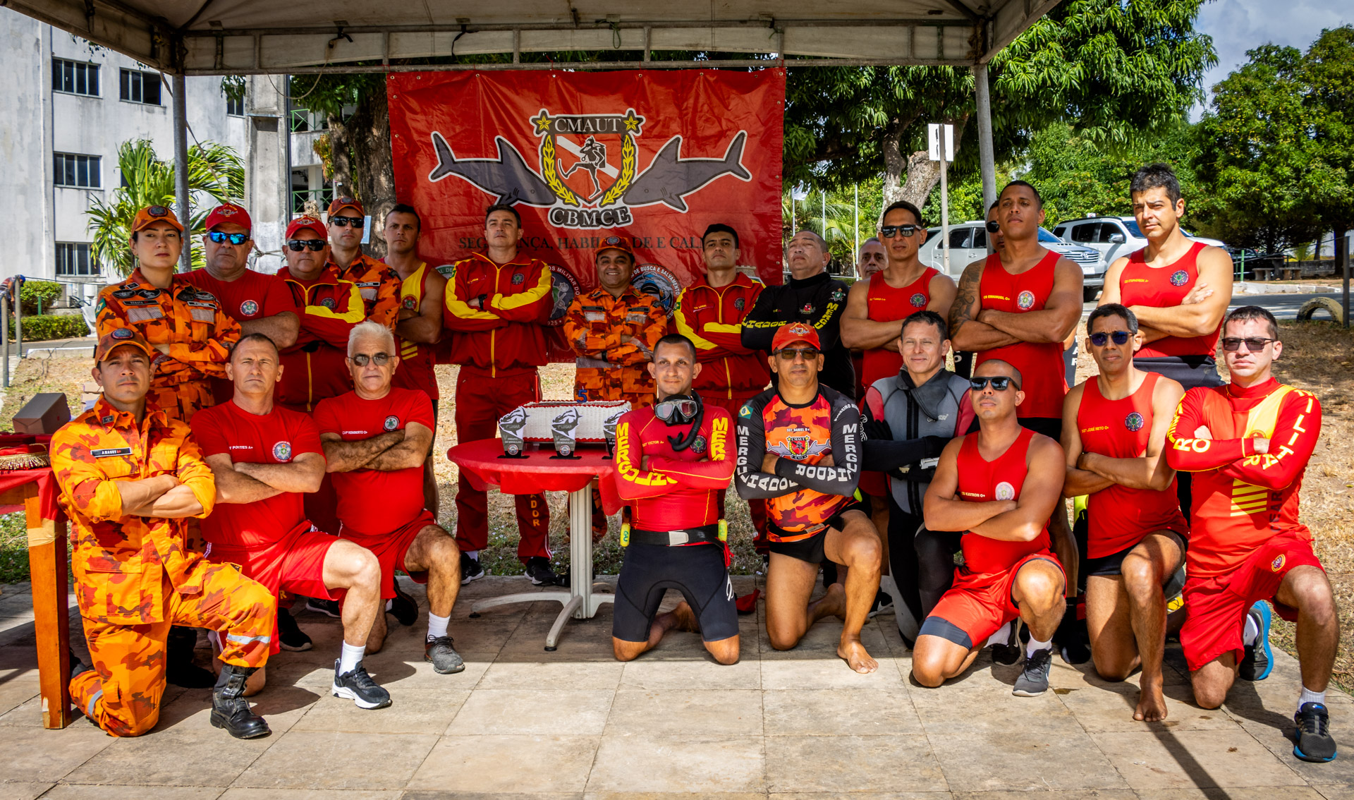 Companhia de Mergulho de Resgate CBMCE comemora cinco anos com desafio realizado na Aesp