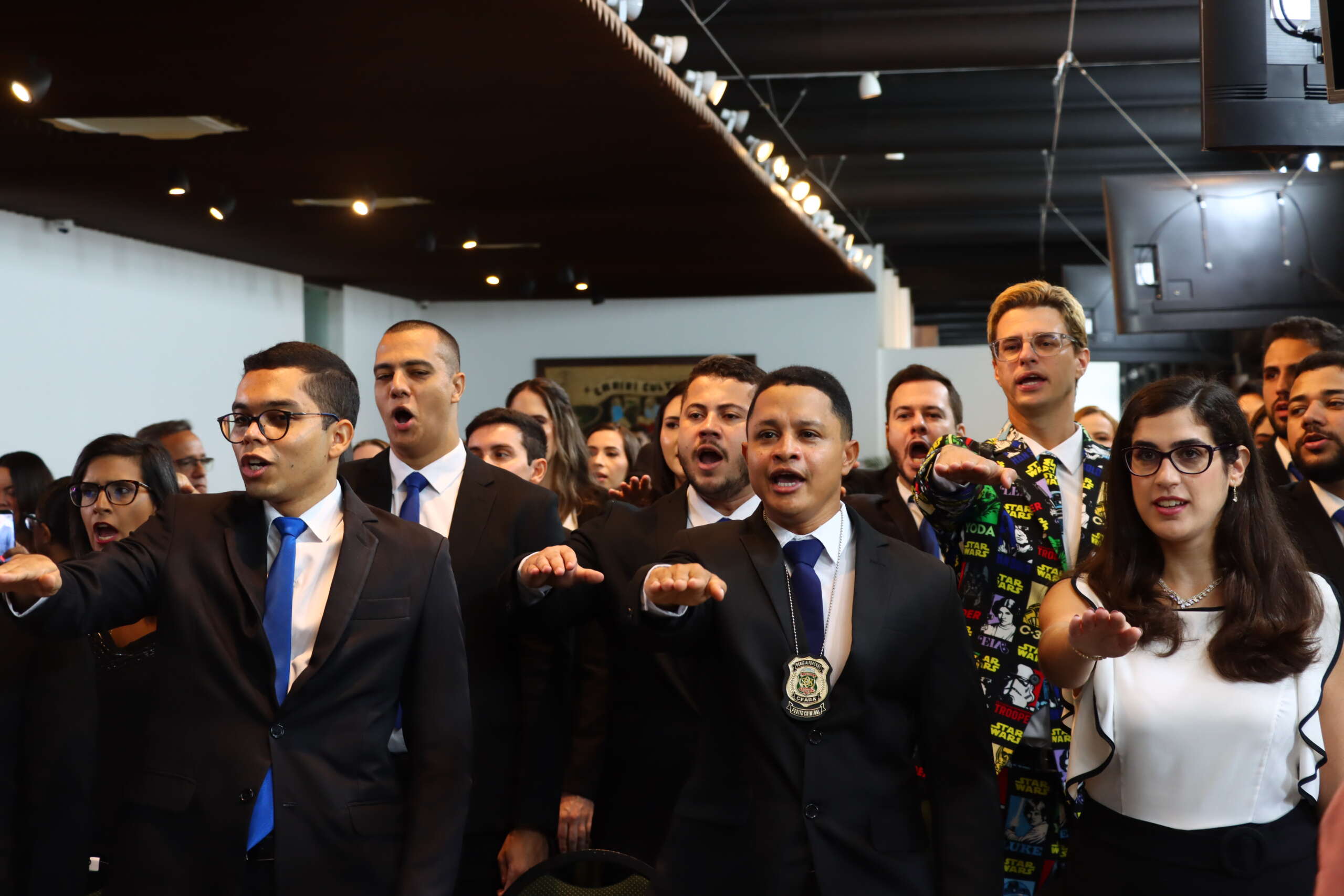 Aesp forma 69 novos peritos e celebra o momento em cerimônia de posse