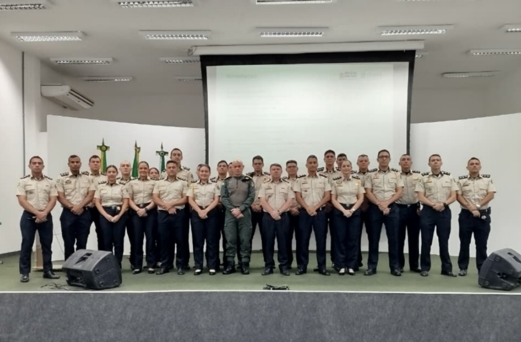 Aesp/CE conclui Curso de Aperfeiçoamento de Oficiais com palestra do Subcomandante-Geral da PMCE